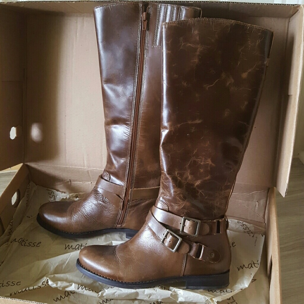 Leather boots